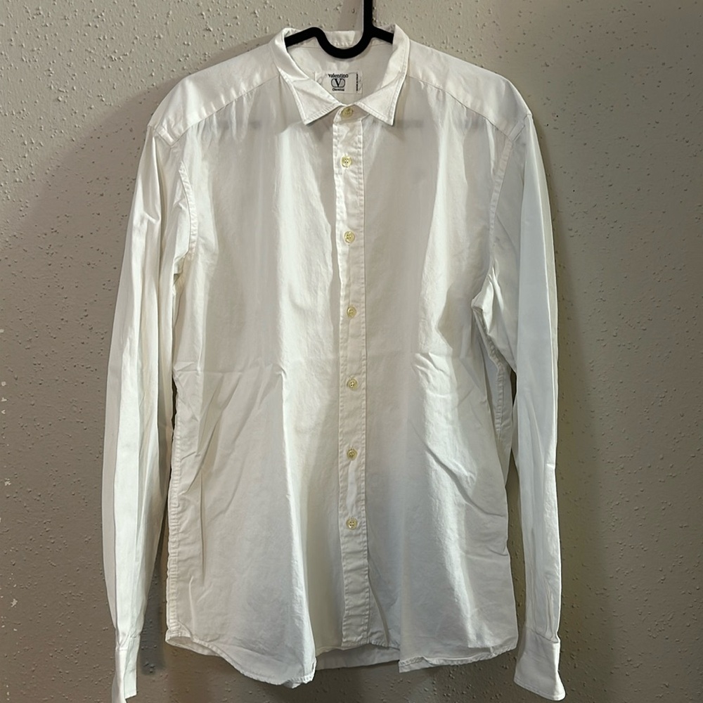 valentino vintage wingtip collared button up